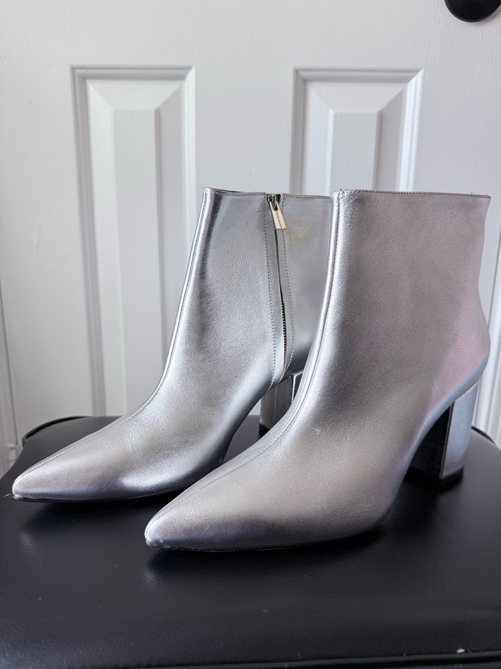 Anine Bing Silver Leather Ankle Boots Sz 8.5